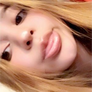 Meet your Posher, Gaby